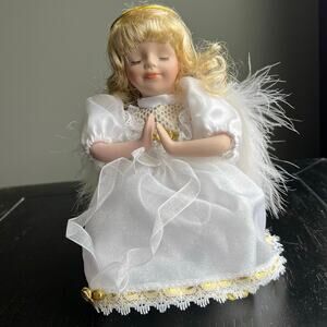 Vintage Porcelain Praying Kneeling Angel  7.5 in